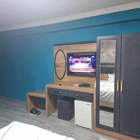 Madi Hotel